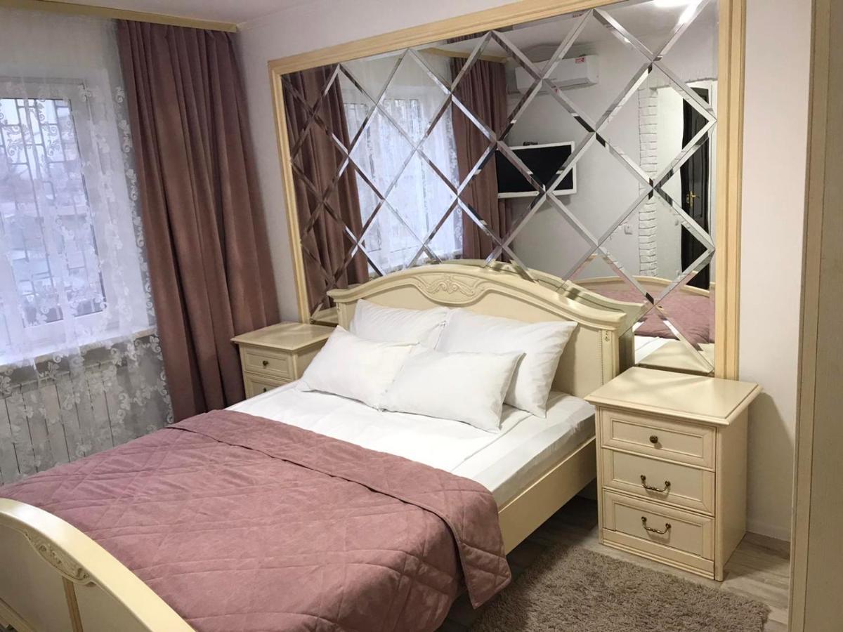 Hotel Enrico Dniepropietrowsk Zewnętrze zdjęcie